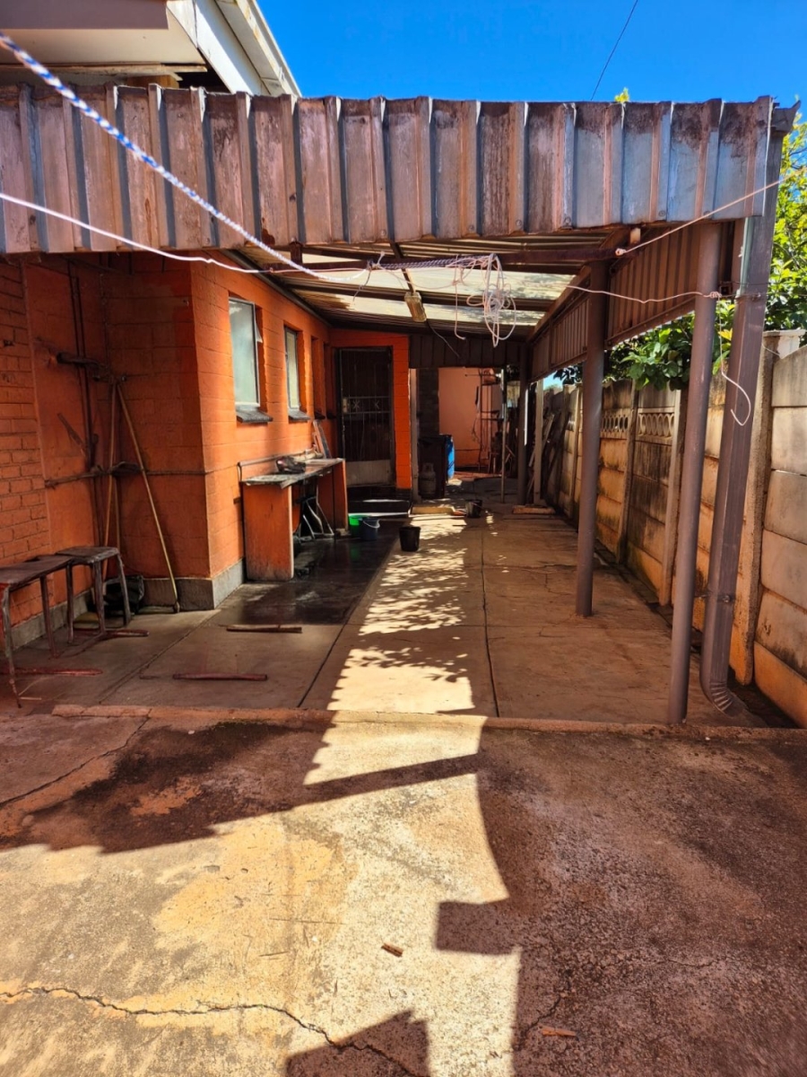 3 Bedroom Property for Sale in Manzil Park North West